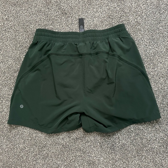 Lululemon Pace Breaker Short Linerless 5” - Picture 2 of 3